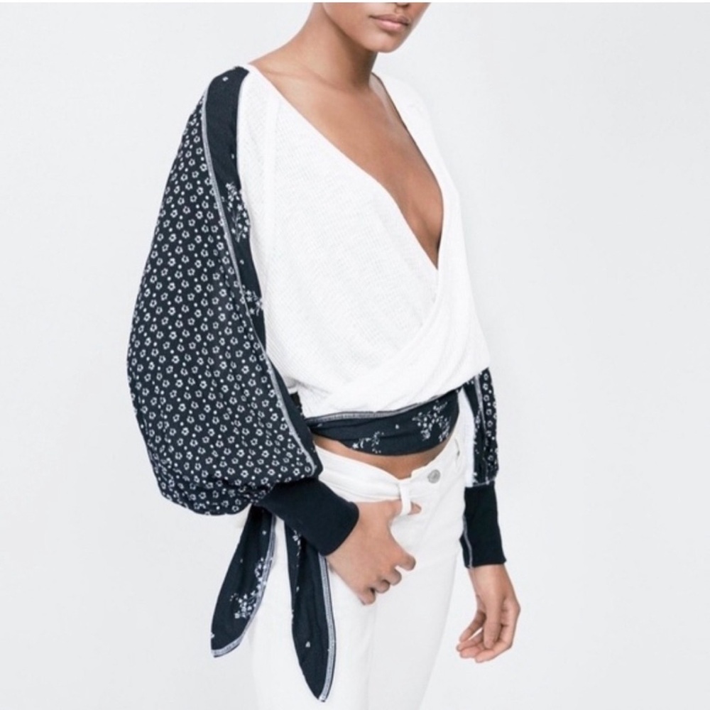 Free People Auxton Black & White Wrap Top Sz M